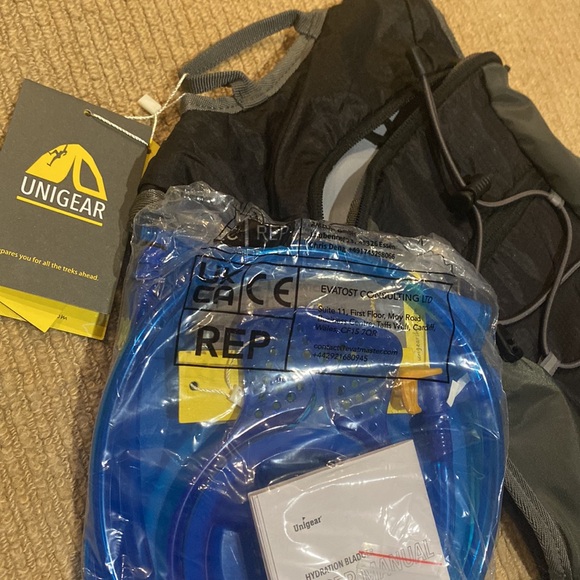 Unigear hydration backpack - Picture 2 of 3